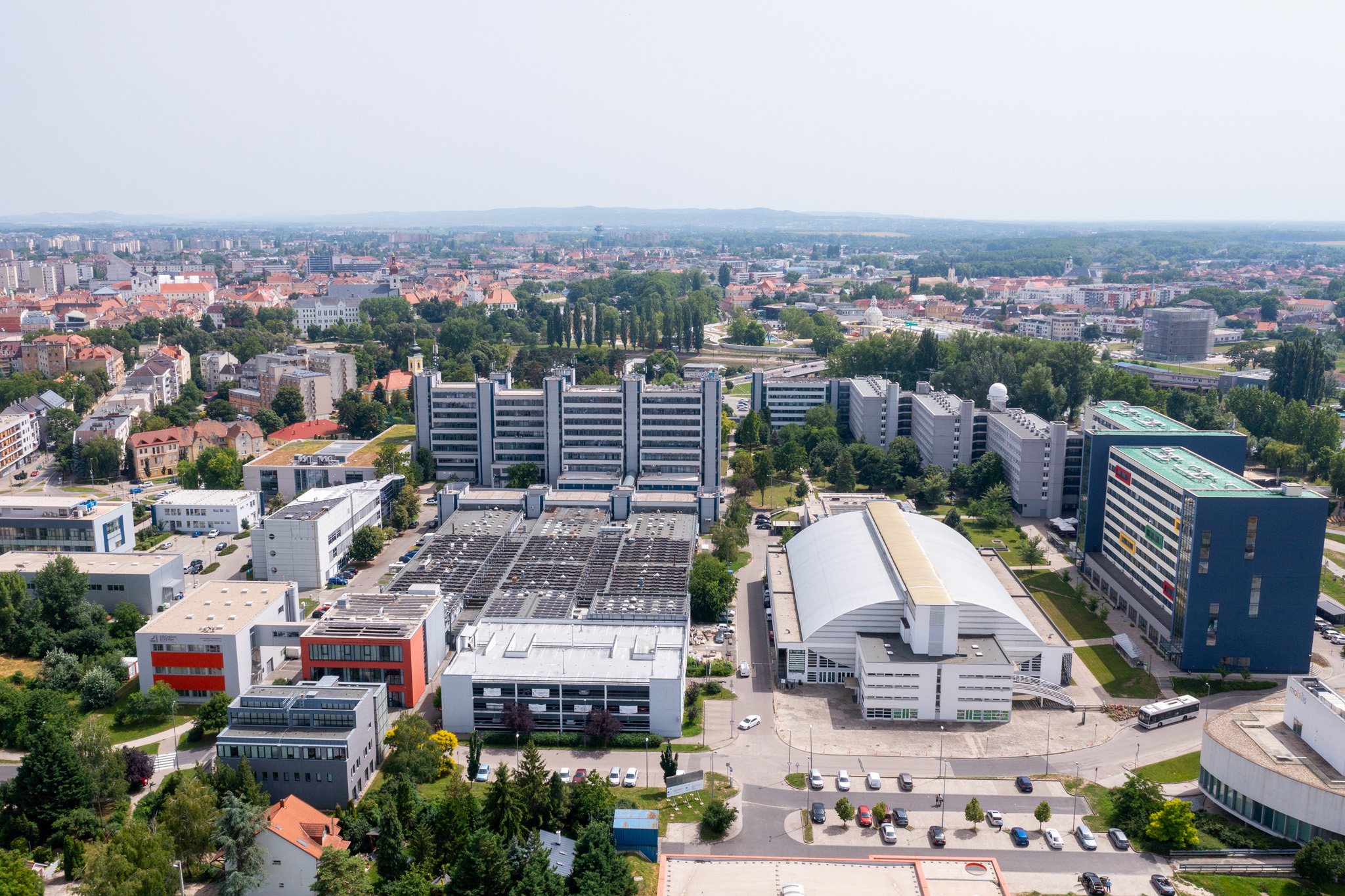 A Magyar Felsőoktatási Akkreditációs Bizottság szerint példaértékűek a Széchenyi-egyetem megoldásai